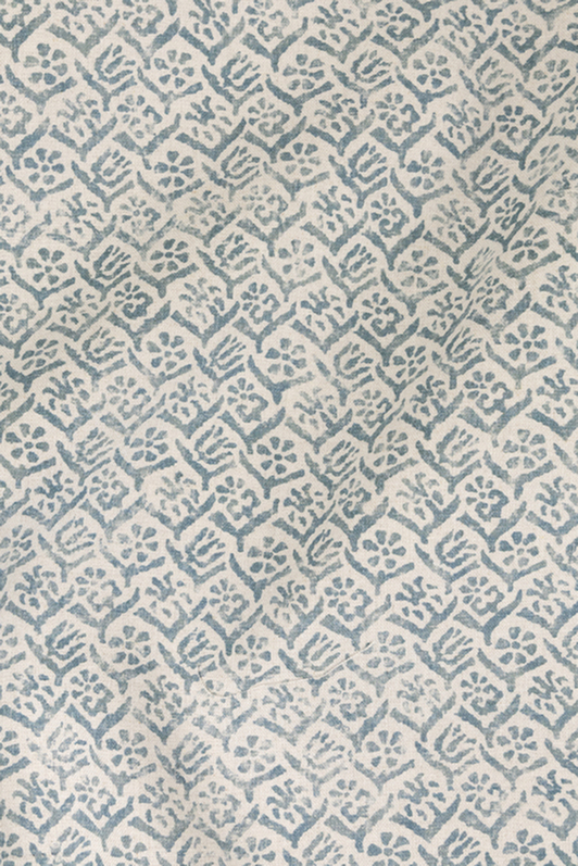 1006LI-10 | petite fleur | spa